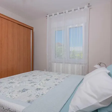 Bile Nyaraló Kaštela